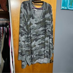 Maurice’s long sleeve top